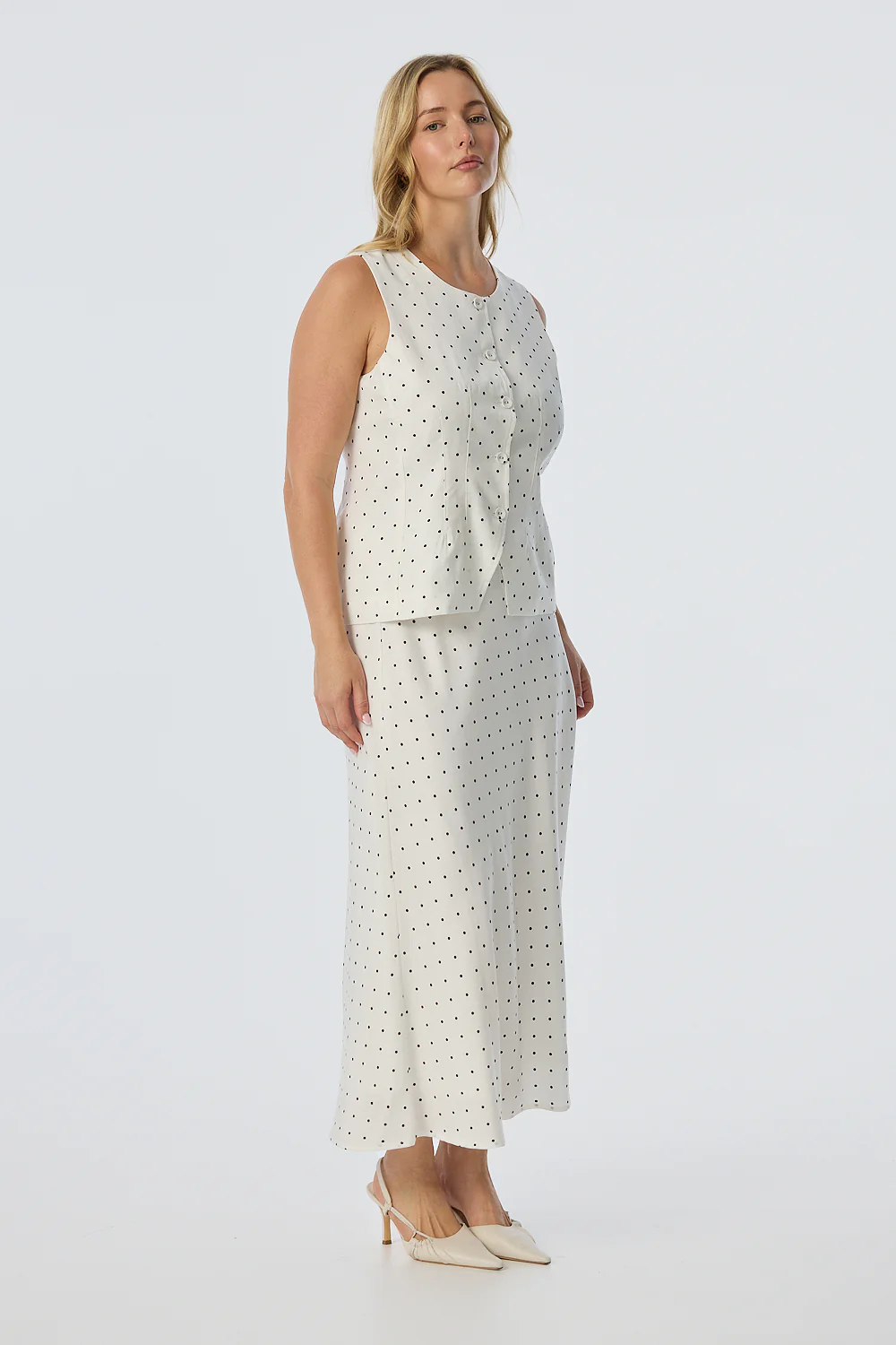 Adjustable Waist Vest - White/Black Spot - Image 4
