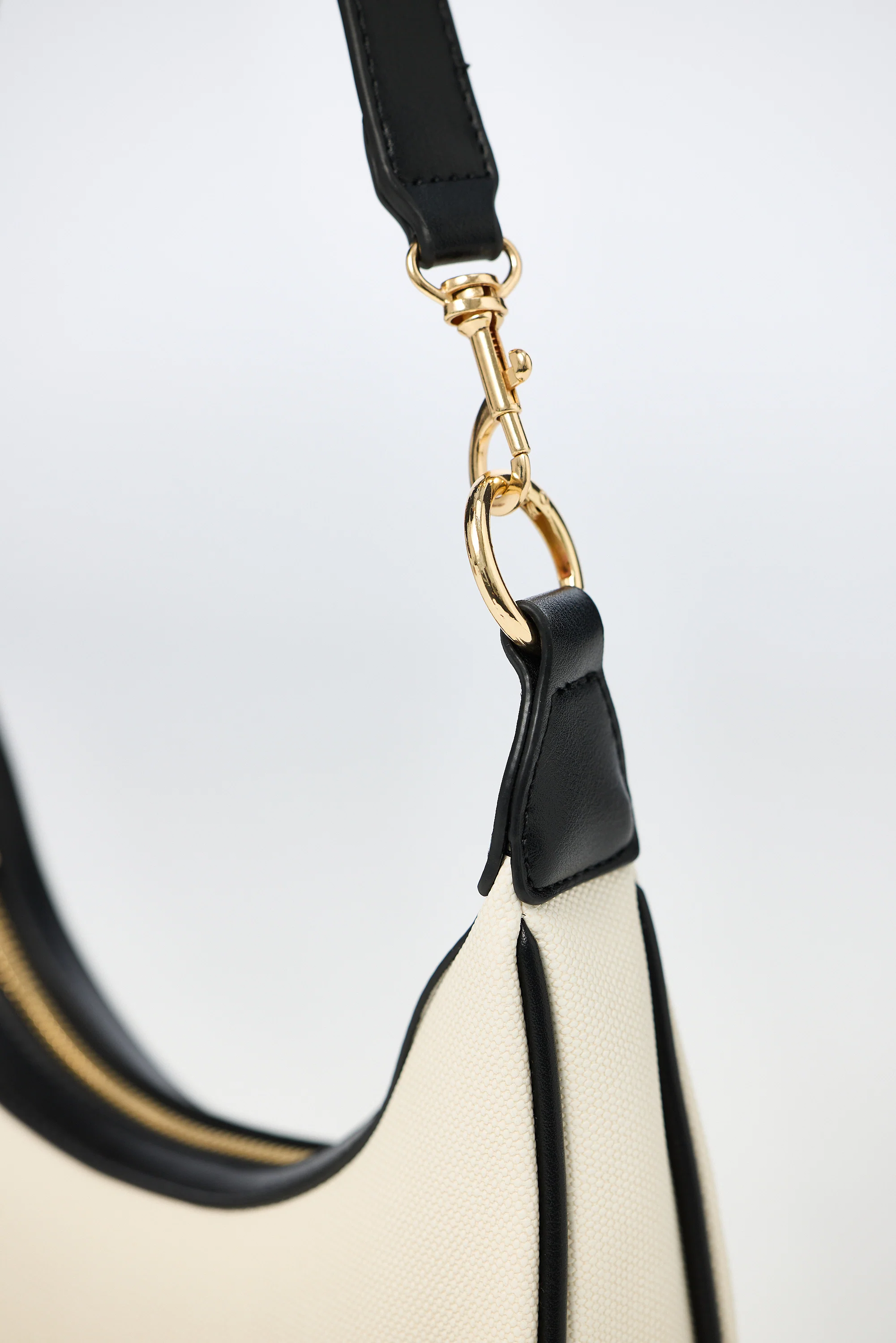 Crescent Shoulder Bag - Ecru/Black - Image 4