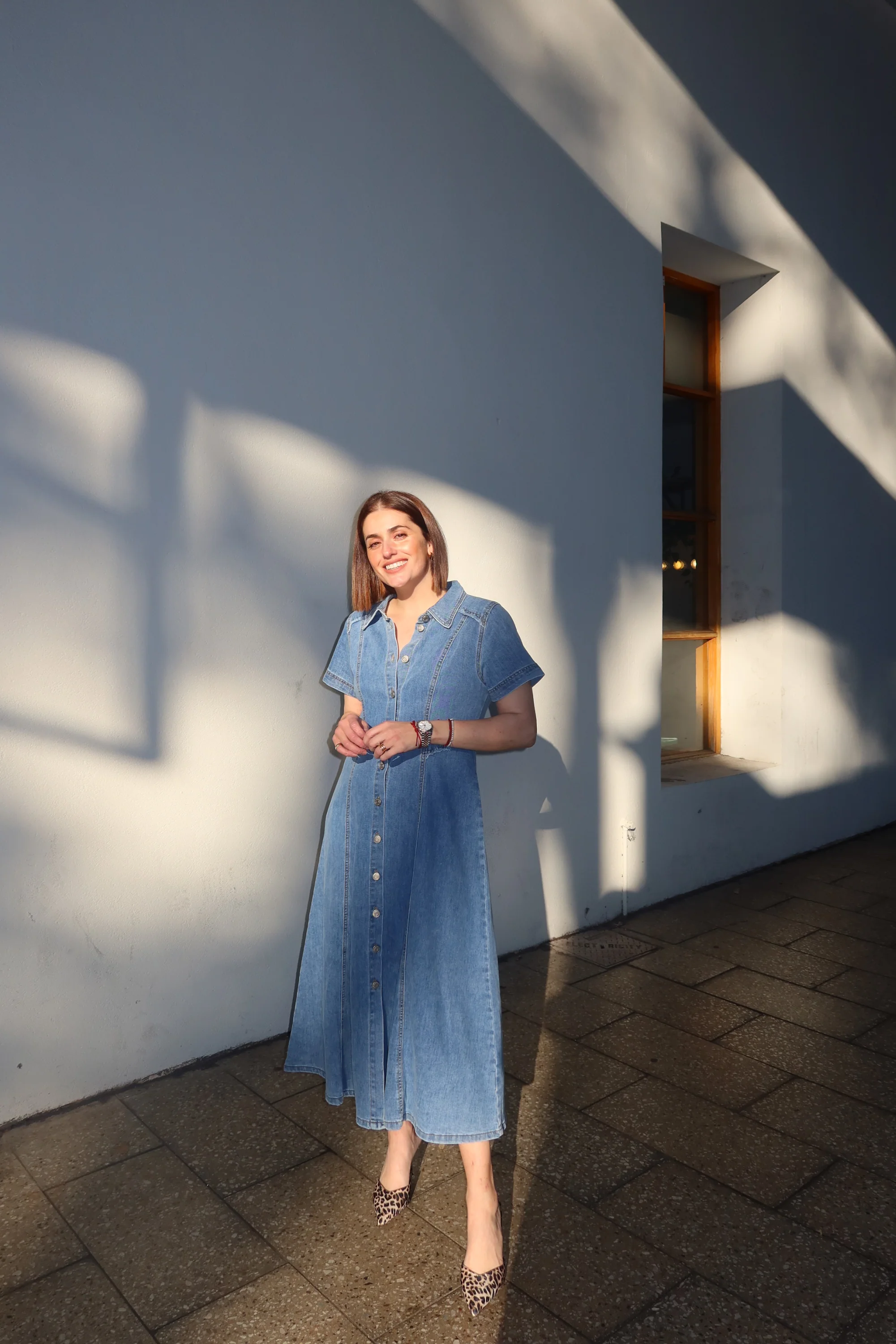 Denim Short Sleeve Midi Dress - Mid Blue Wash - Image 9