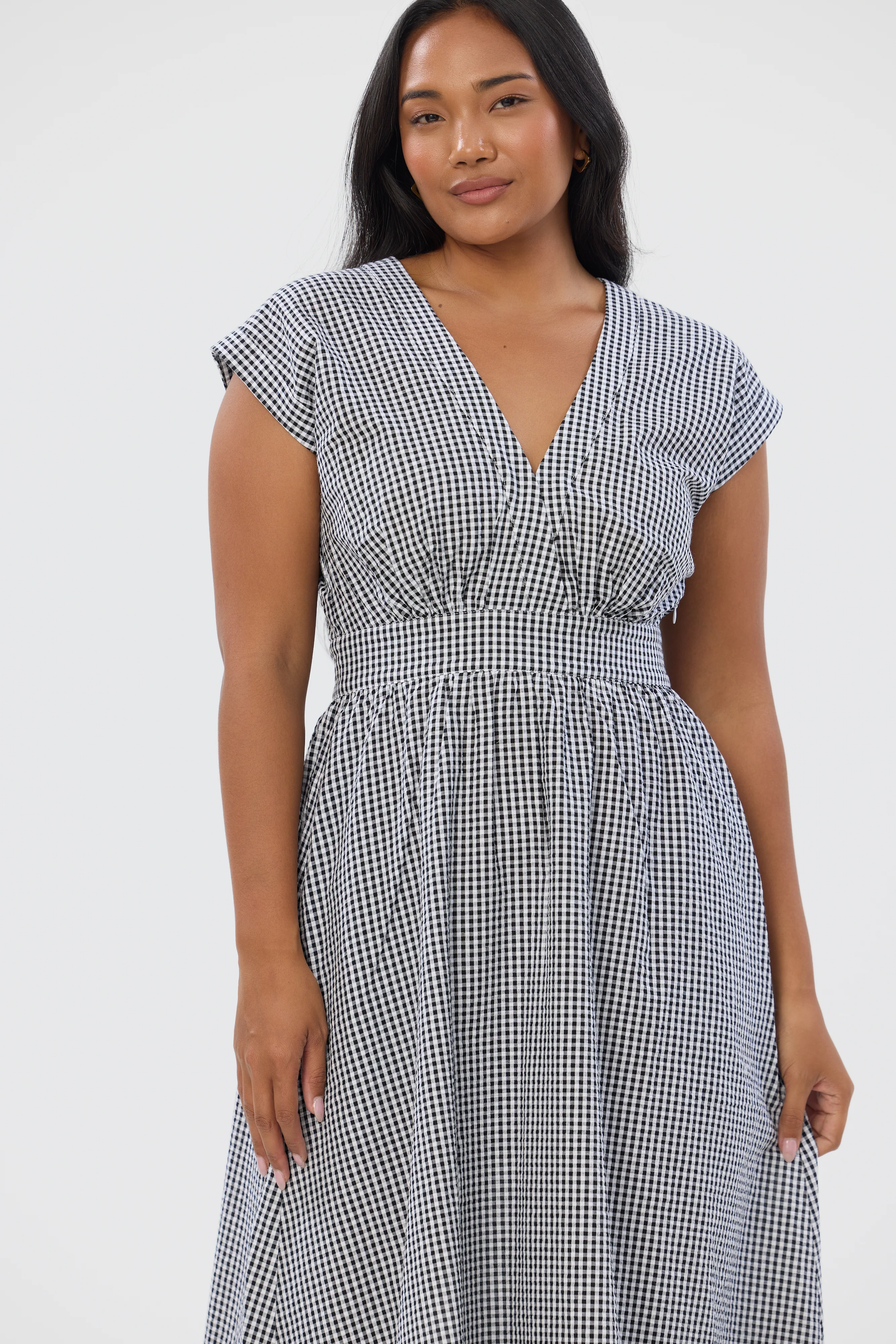 Gathered V Neck Midi Dress - Black/White Gingham - Image 3