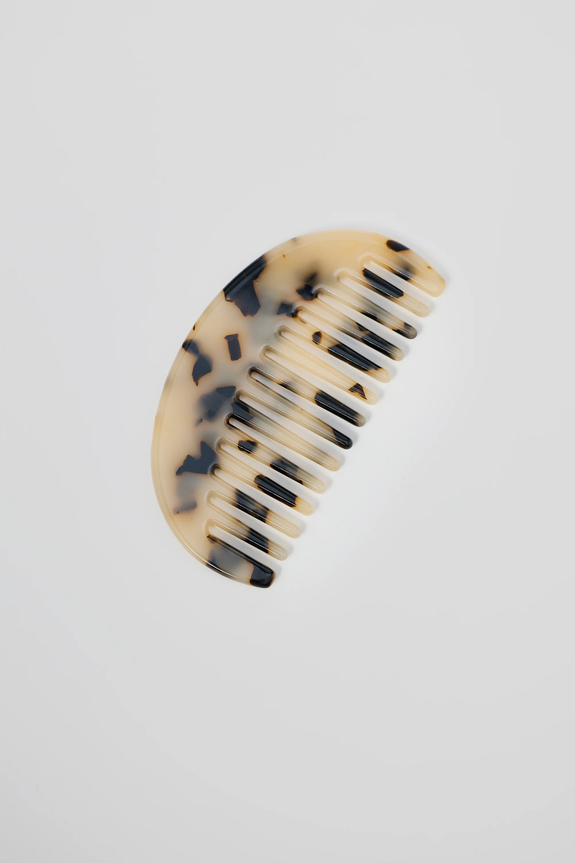 Resin Clip & Comb - Brown Tortoiseshell - Image 2