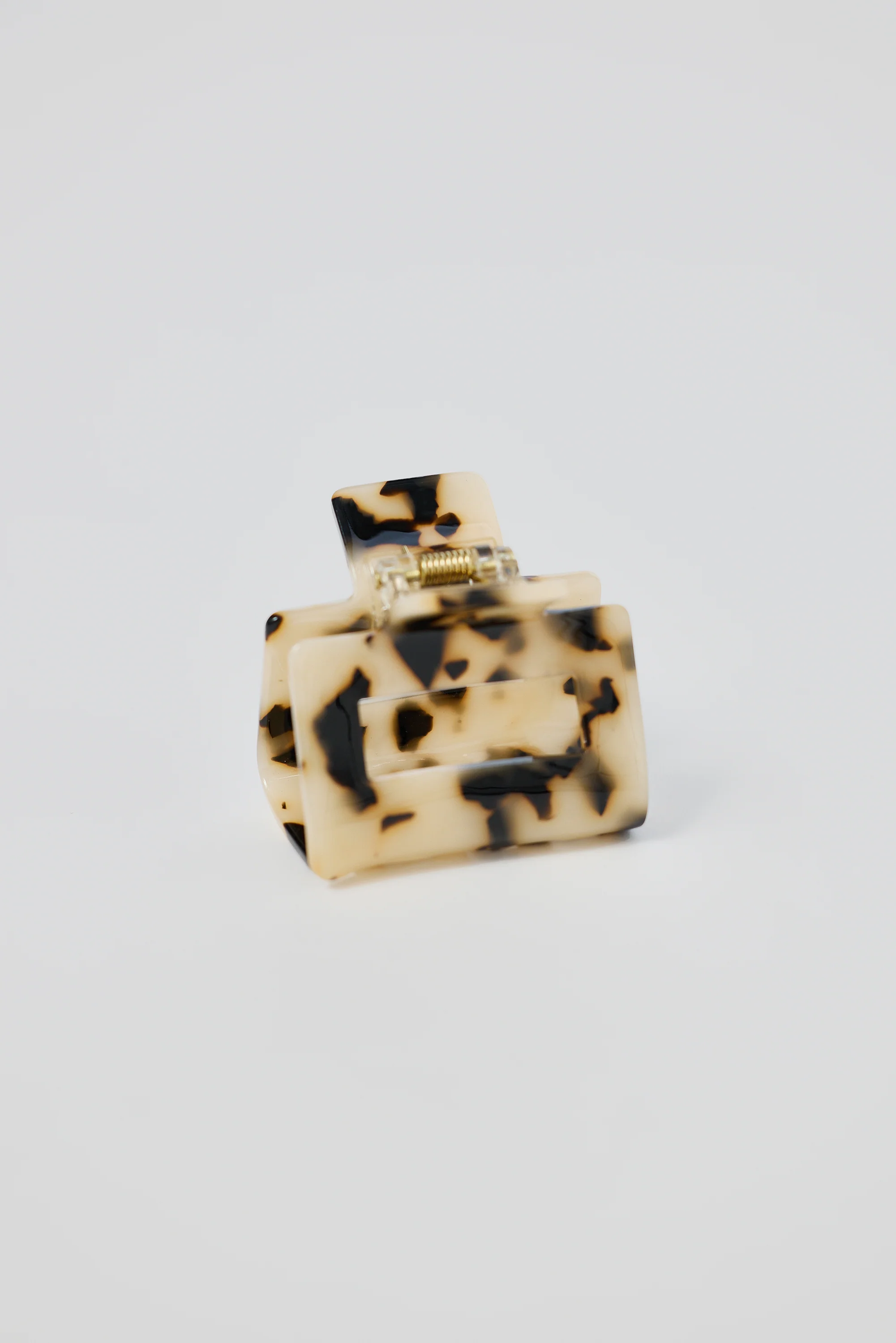 Resin Clip & Comb - Brown Tortoiseshell - Image 3