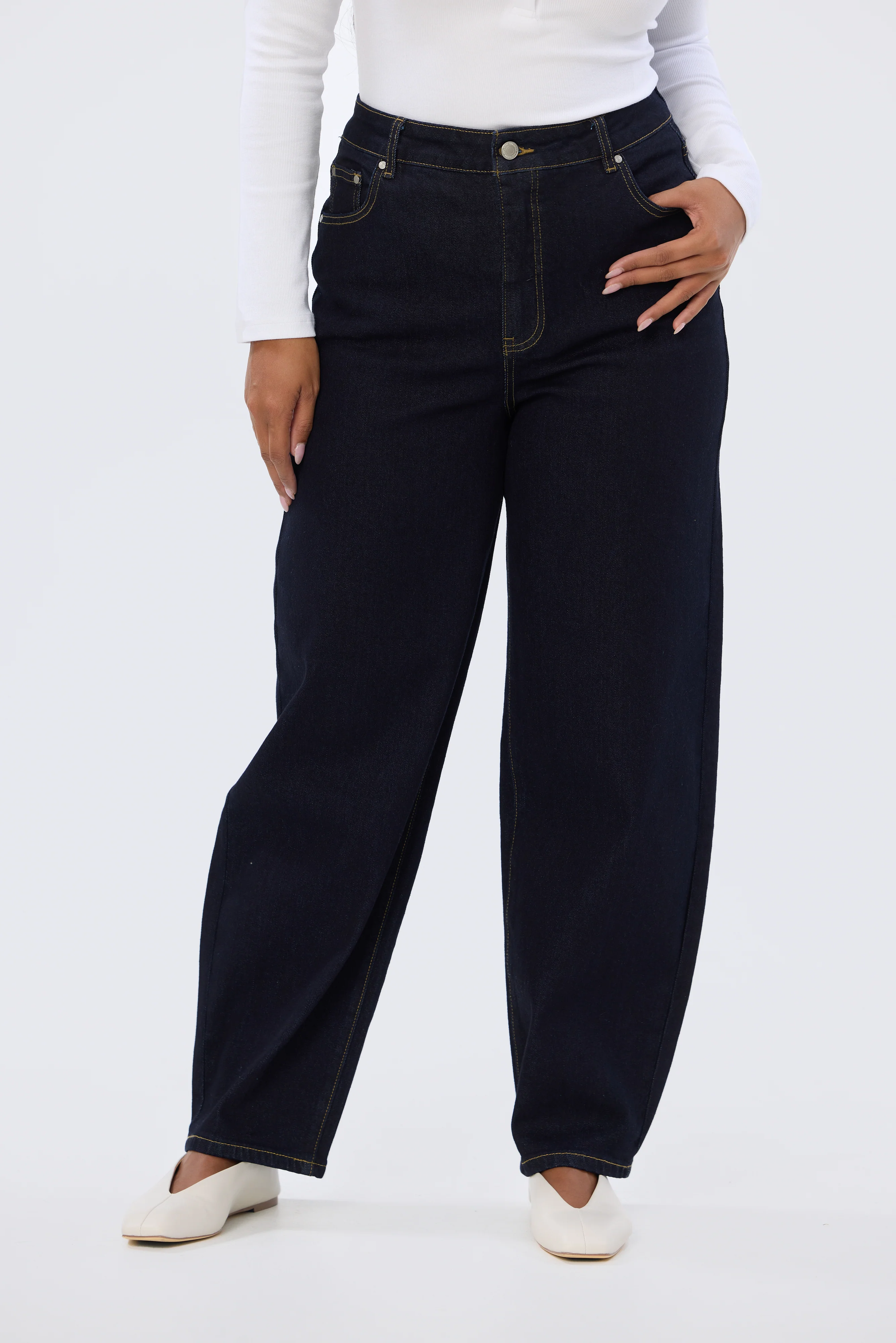 Signature Barrel Leg Jeans - Indigo - Image 10