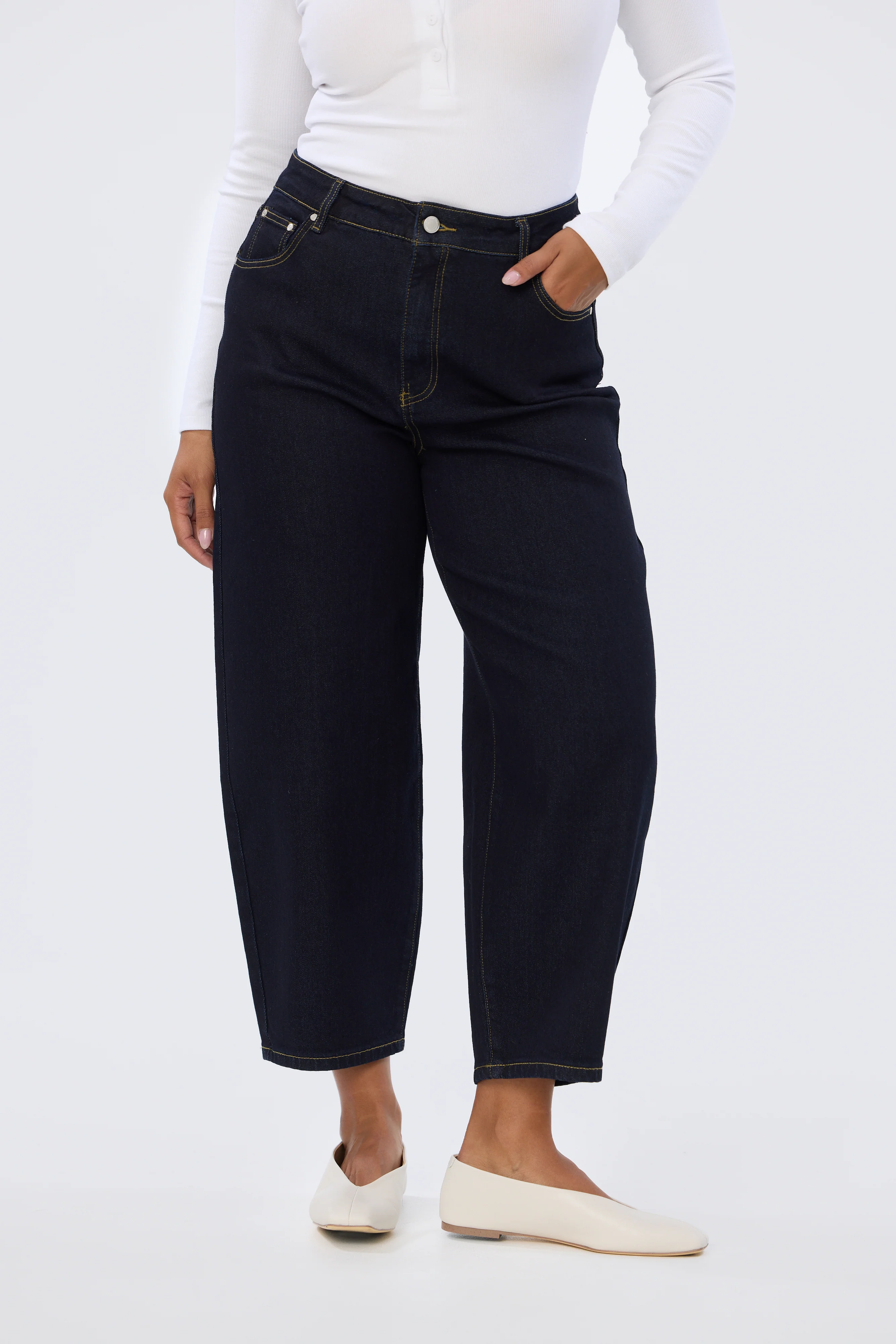 Signature Barrel Leg Jeans - Indigo - Image 5