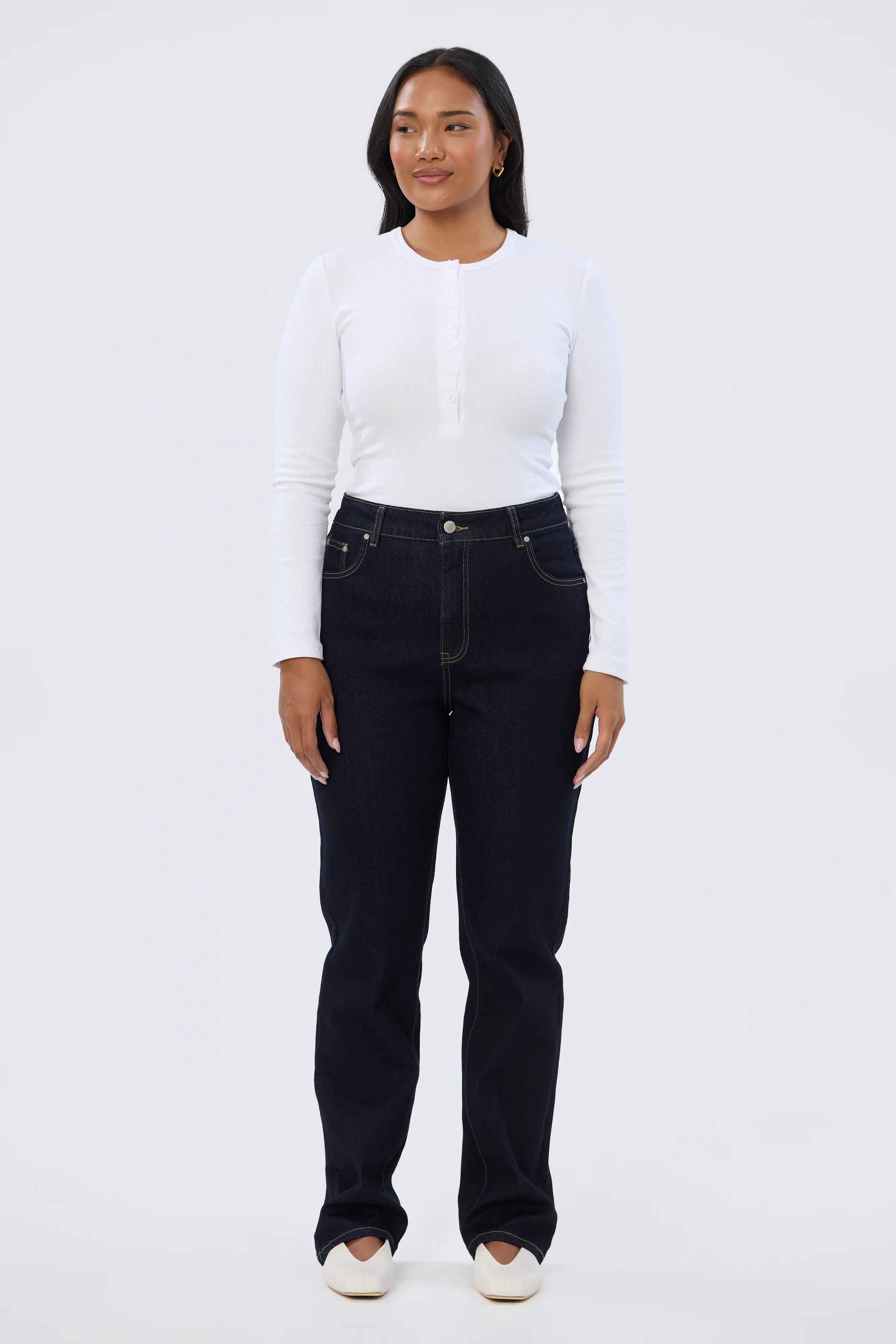 Signature Slim Leg Jeans - Indigo - Image 11
