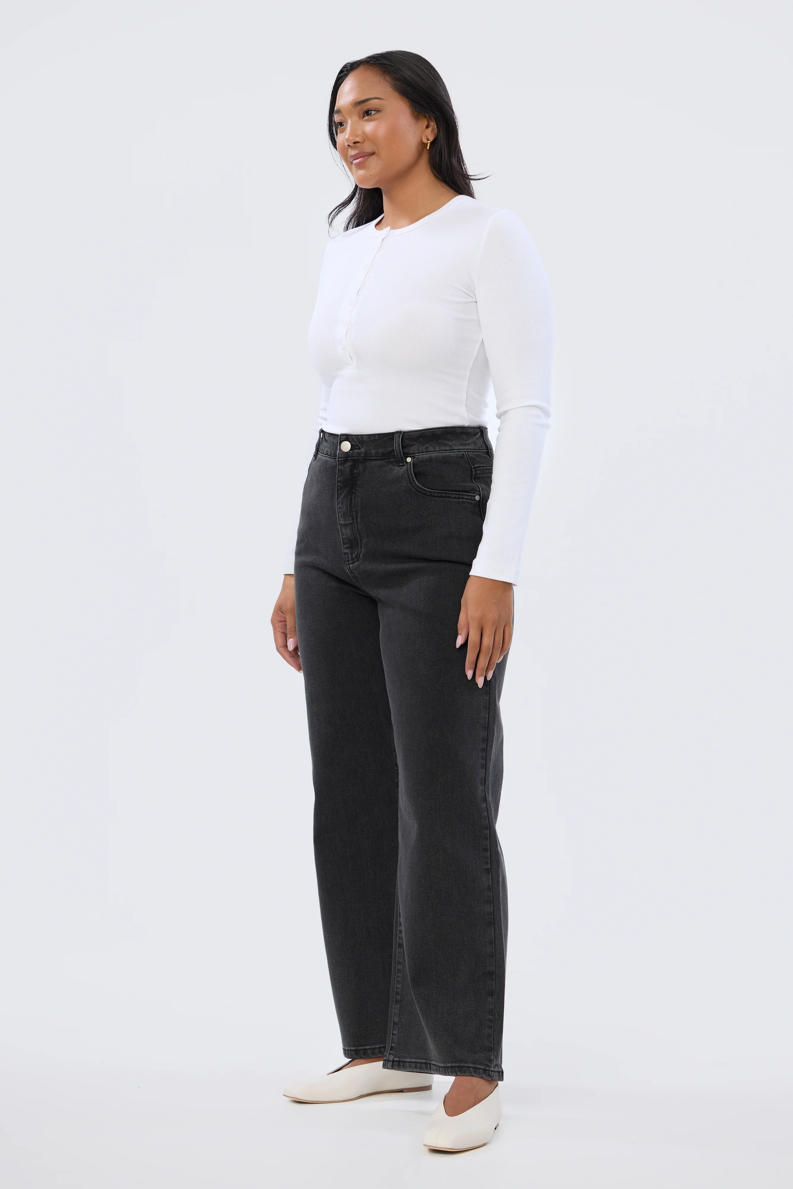 Signature Straight Leg Jeans - Black Wash - Image 6