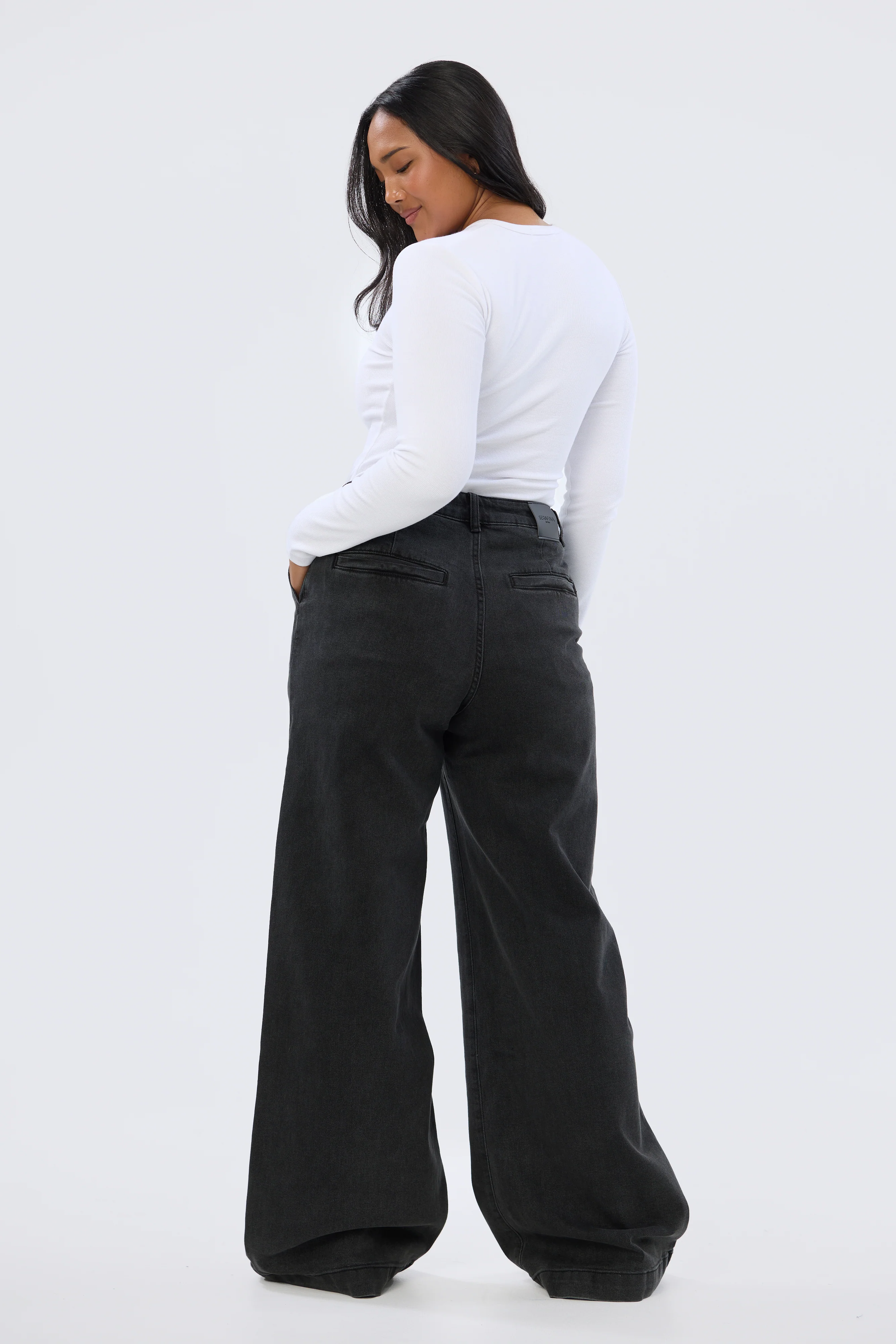Signature Wide Leg Jeans - Black Wash - Image 13