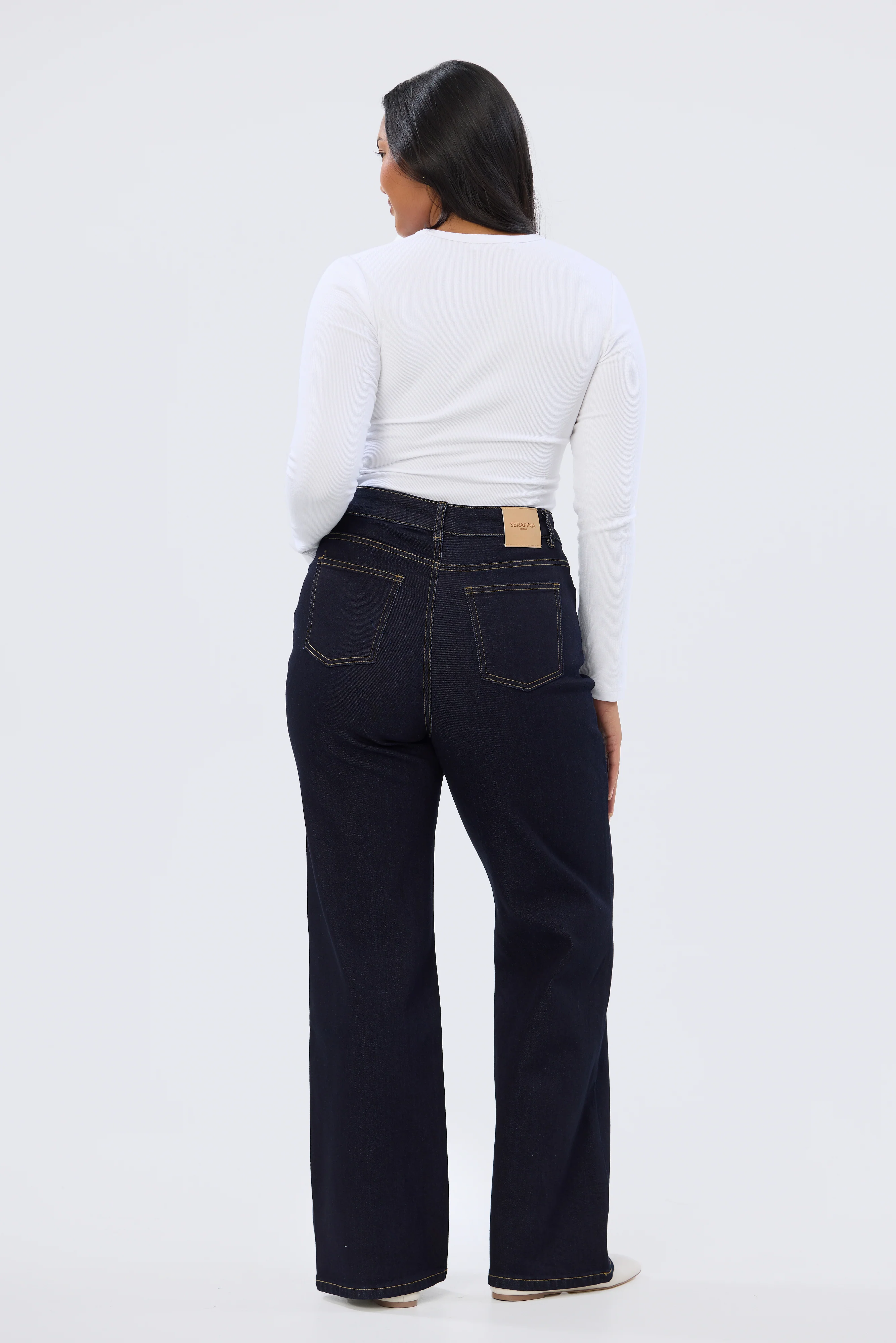 Signature Straight Leg Jeans - Indigo - Image 4