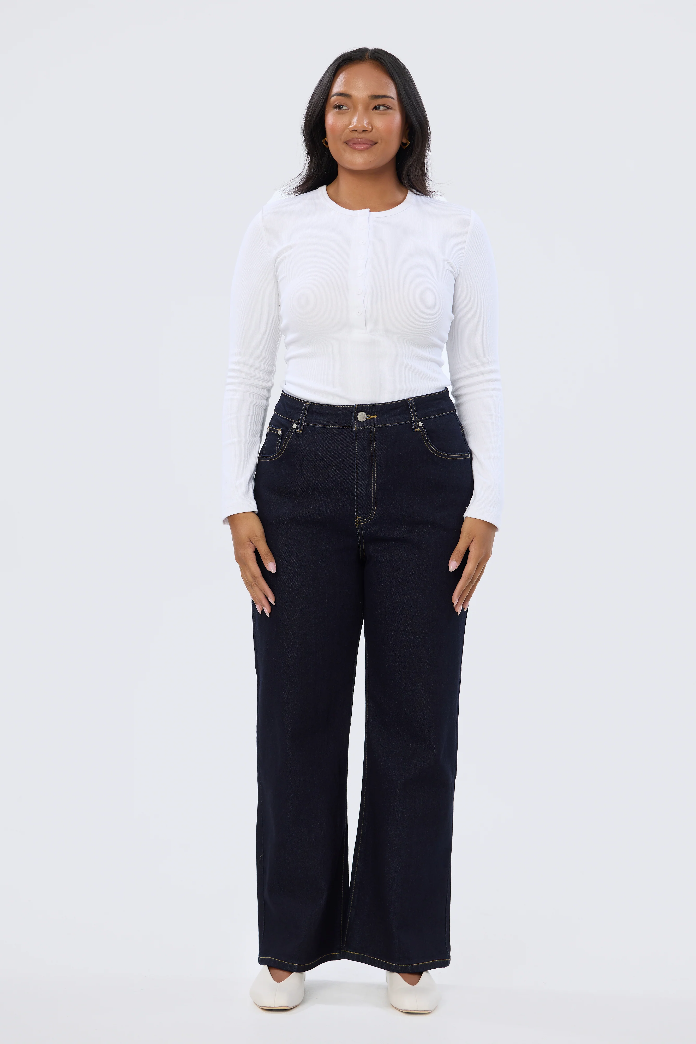 Signature Straight Leg Jeans - Indigo - Image 6