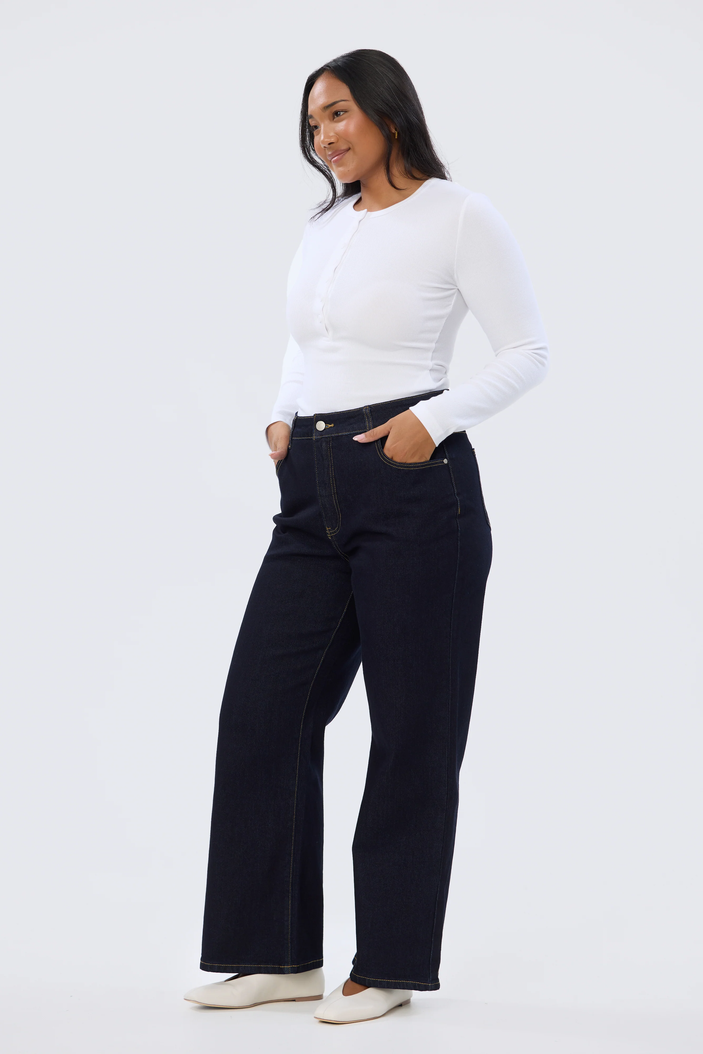 Signature Straight Leg Jeans - Indigo - Image 7