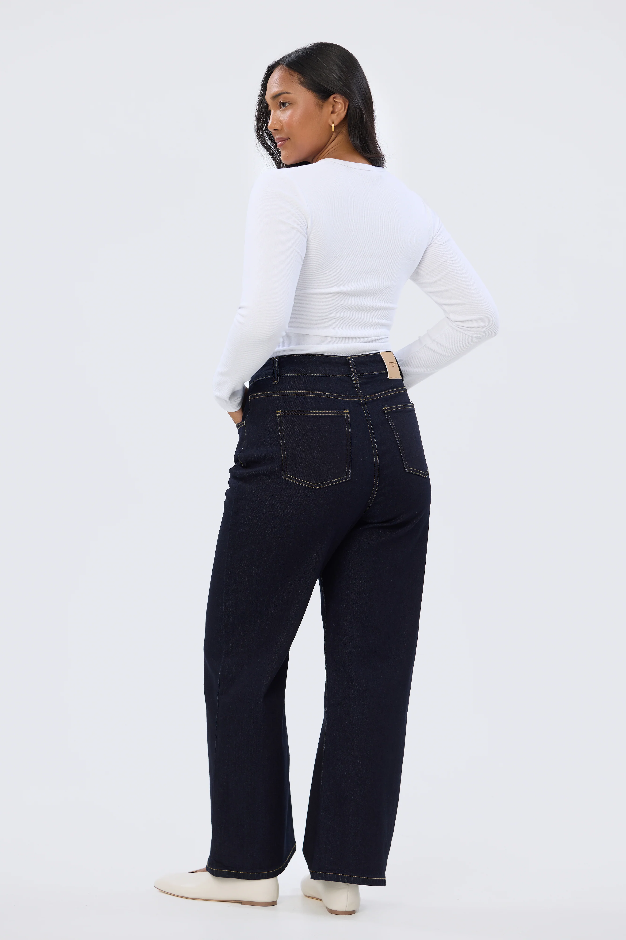 Signature Straight Leg Jeans - Indigo - Image 8