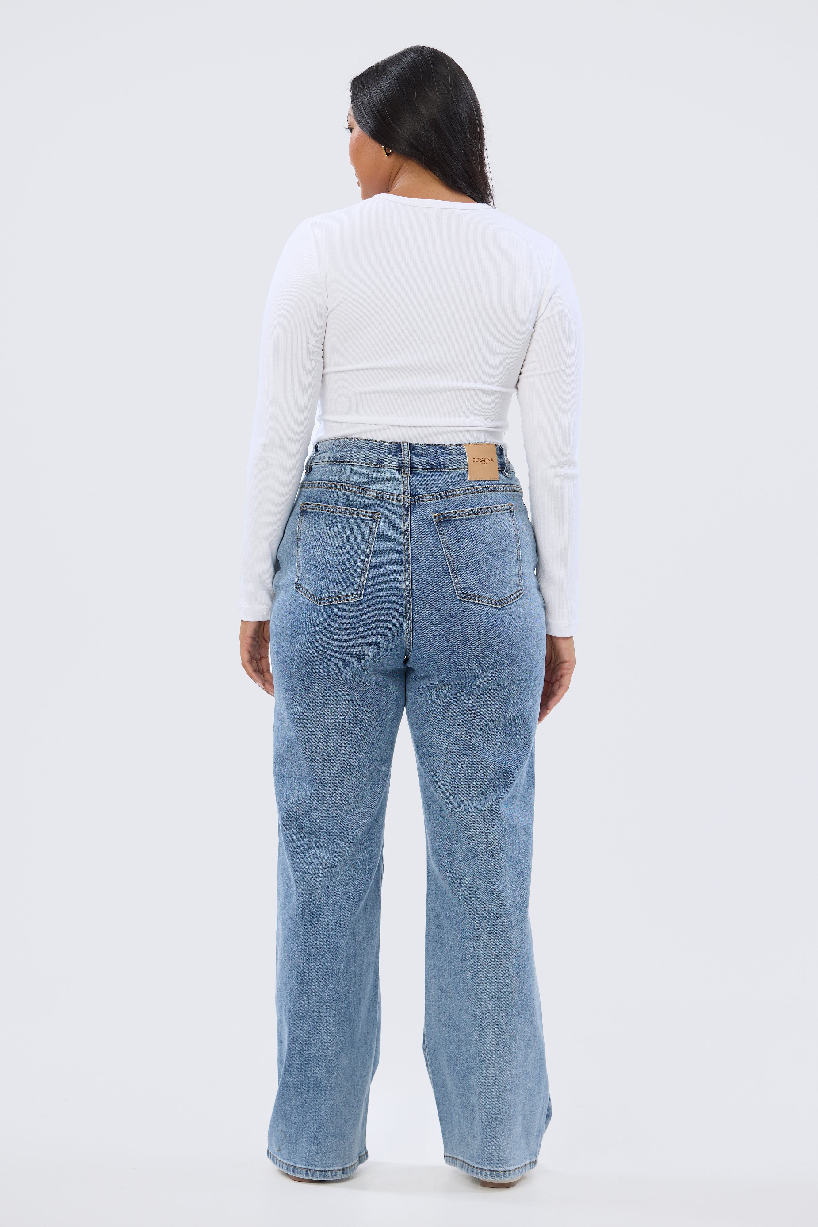 Signature Straight Leg Jeans - Mid Blue Wash - Image 4