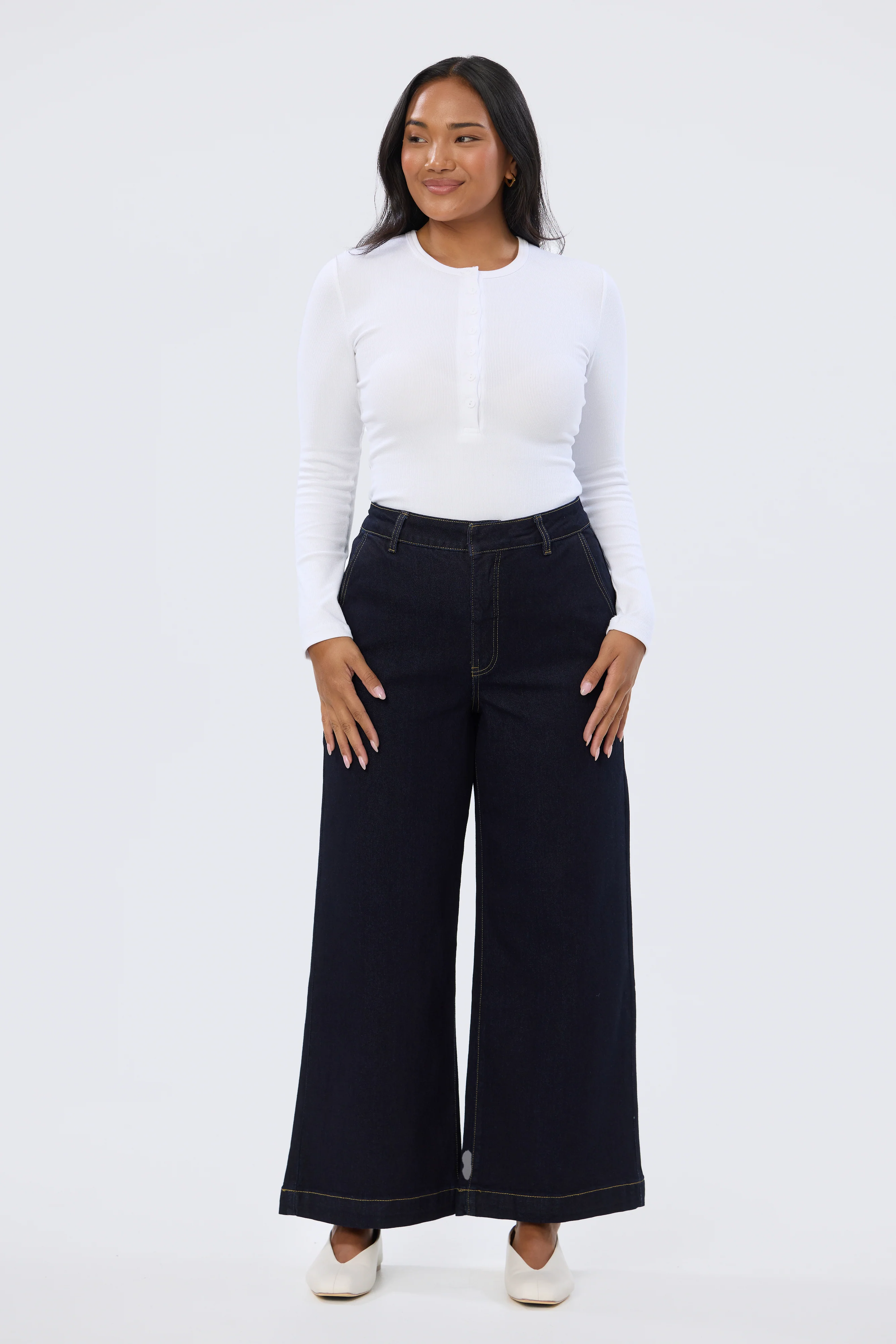 Signature Wide Leg Jeans - Indigo - Image 7