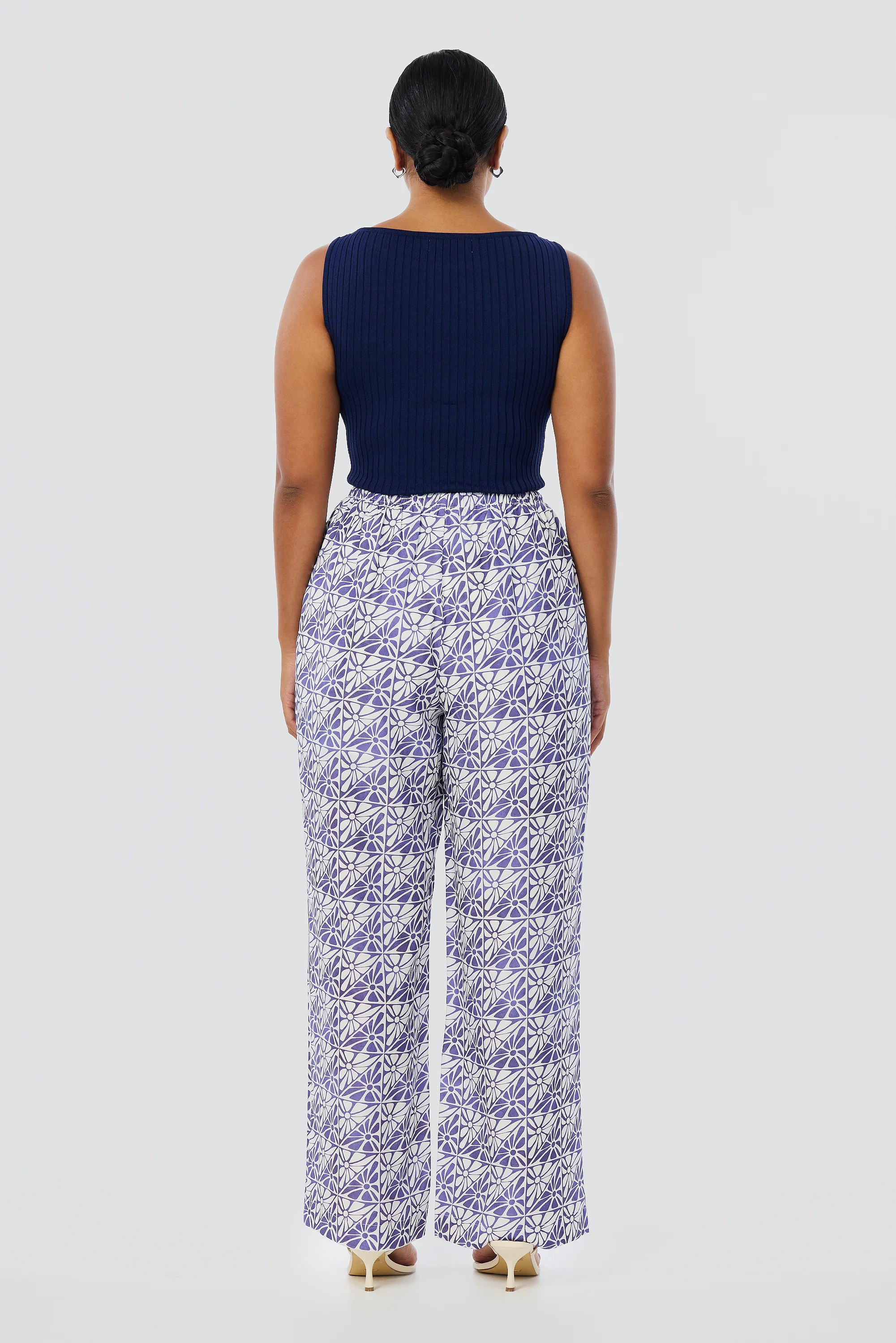 Sleeveless Boat Neck Knit Top - Indigo Blue - Image 5