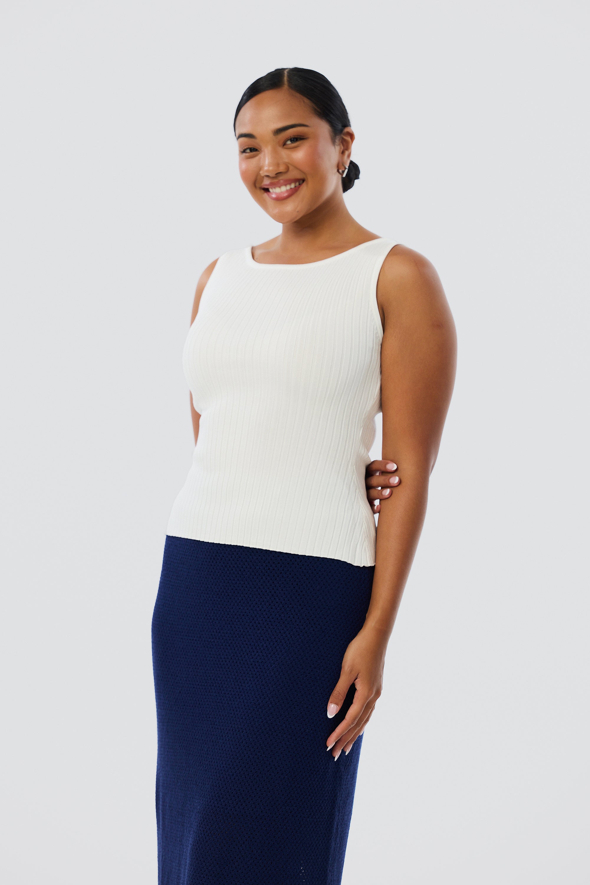 Sleeveless Boat Neck Knit Top - White - Image 5