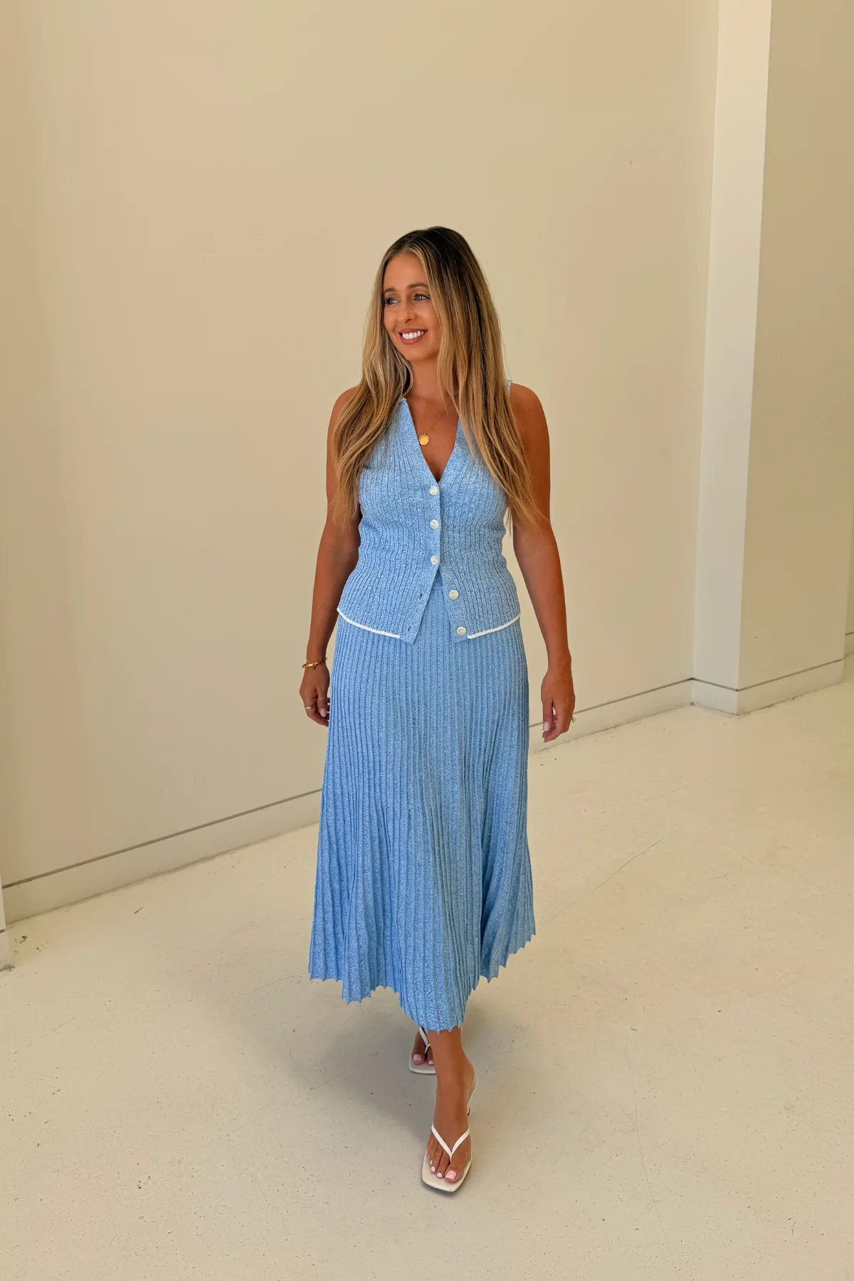 Sleeveless Buttoned Knit Top - Azure Blue Marl - Image 14