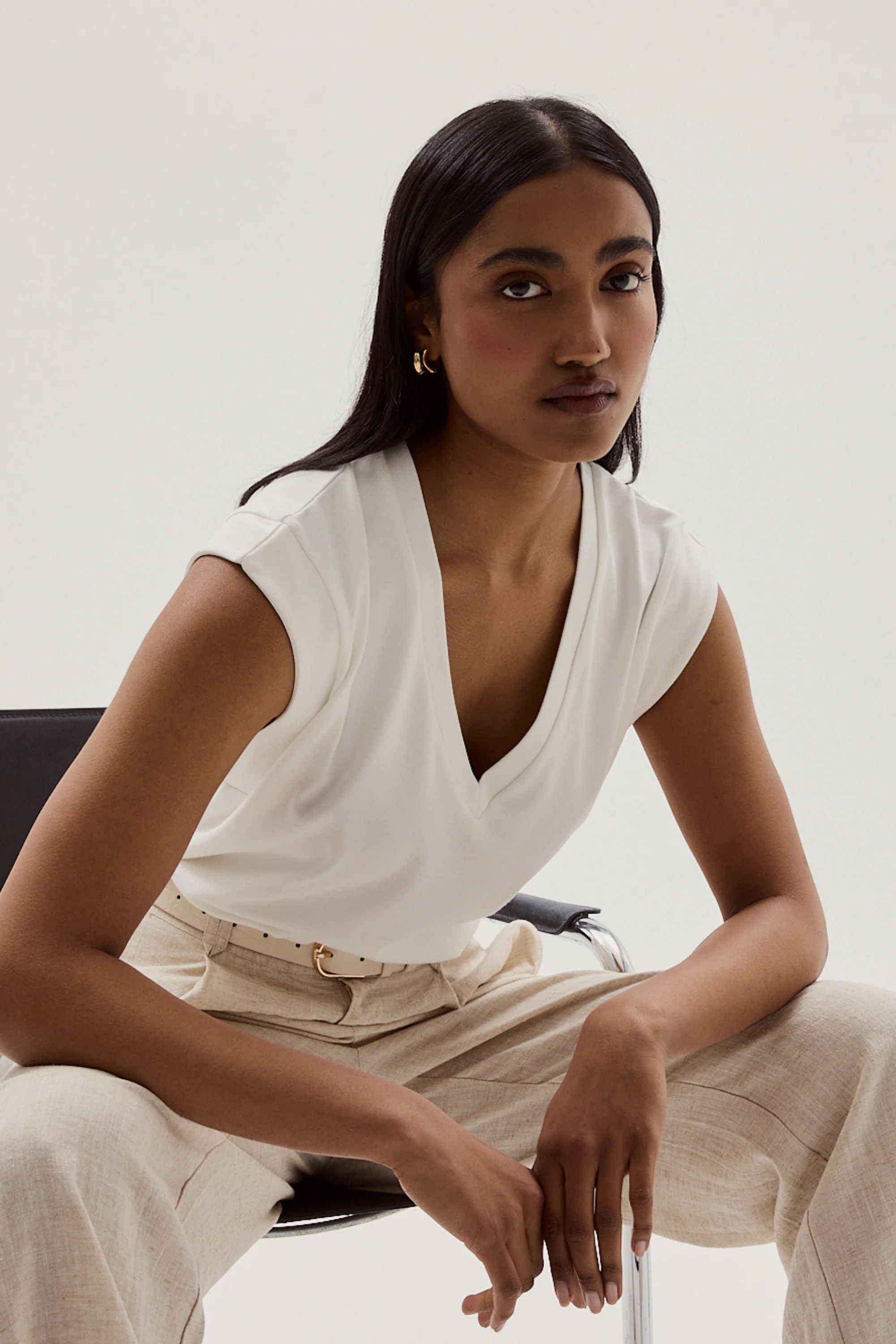 V-Neck Cap Sleeve Jersey Tank - White - Image 10