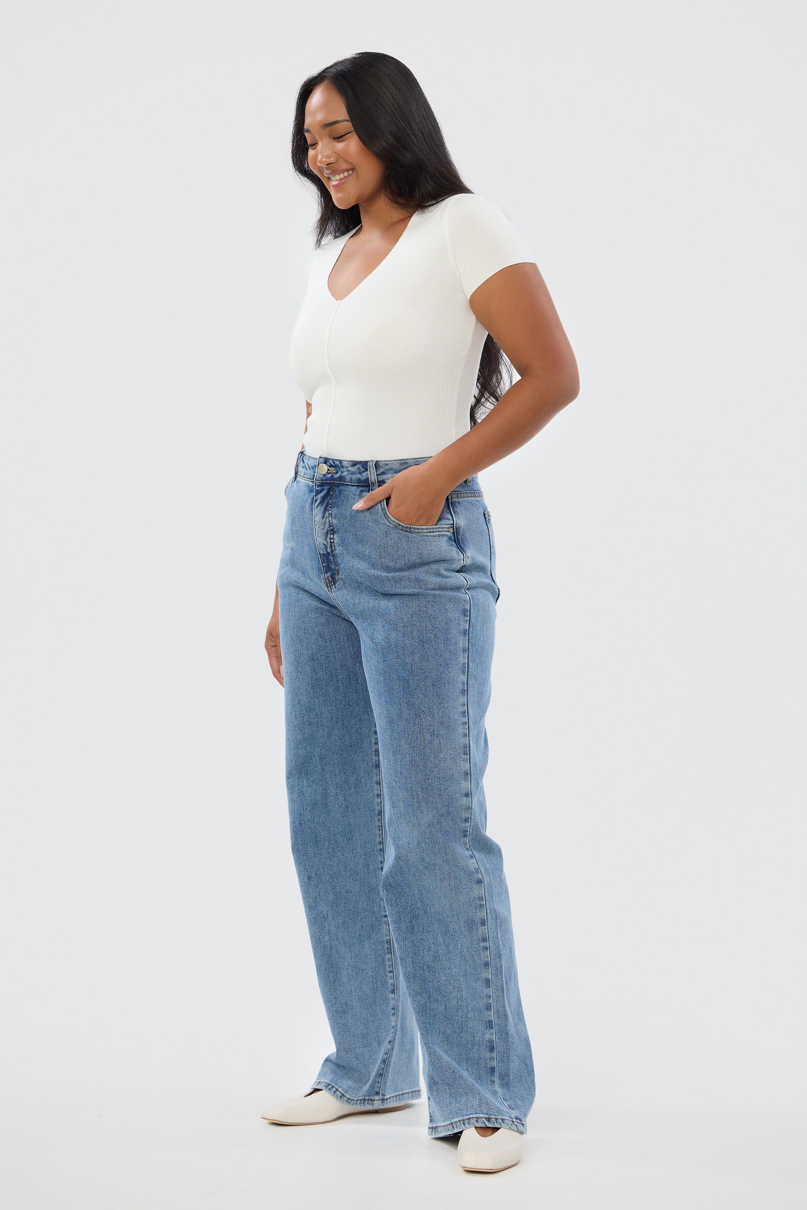 V Neck Short Sleeve Knit Top - White - Image 6